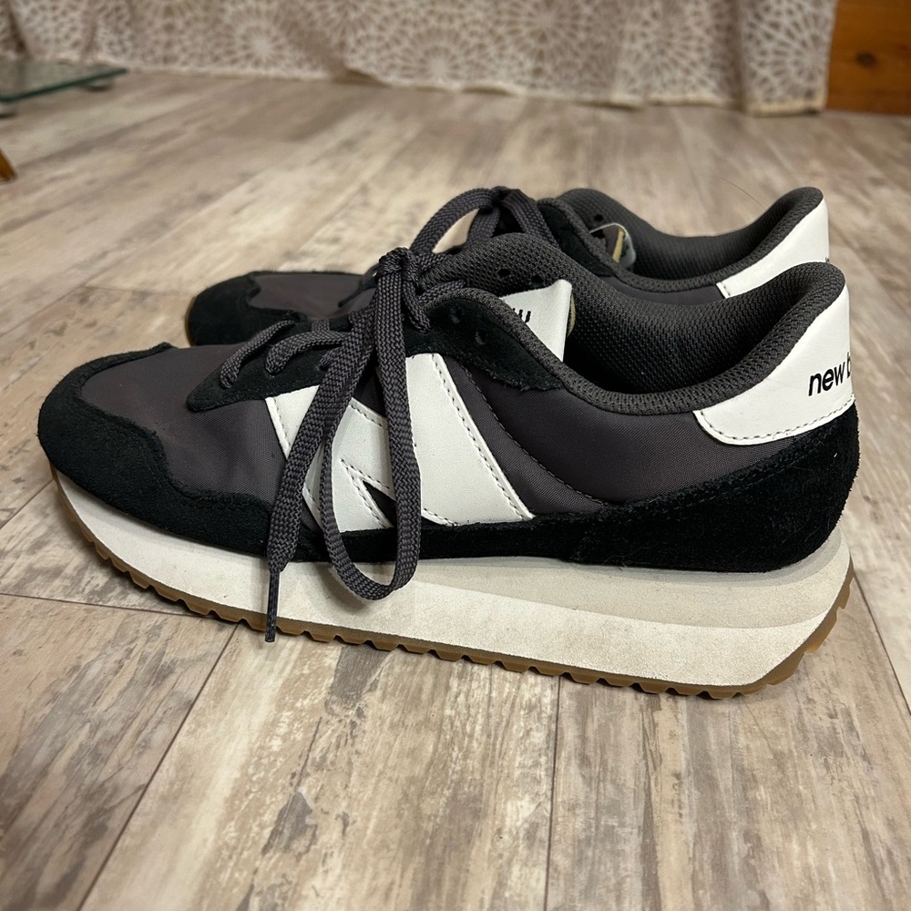 New Balance 237 - Picture 5 of 9